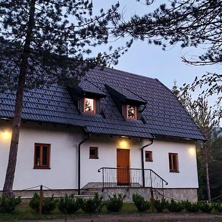 Plitvička JezeraPlitvice Storyアパートメント エクステリア 写真