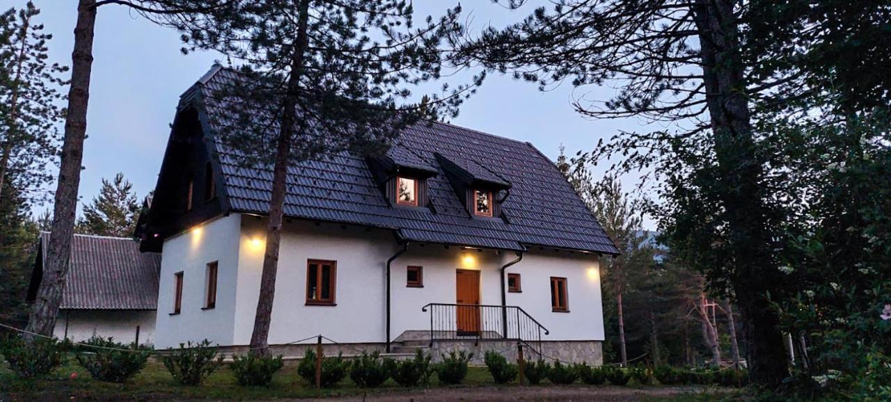 Plitvička JezeraPlitvice Storyアパートメント エクステリア 写真